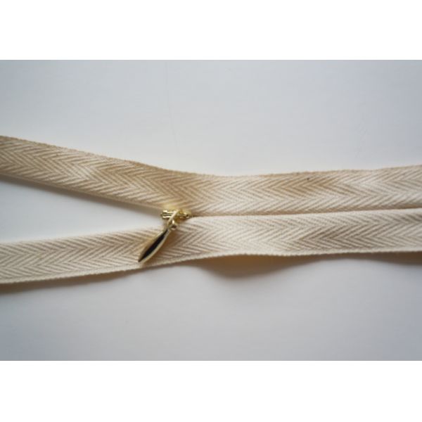 Golden Metal Pull Custom Invisible Separating Zipper , Fabric Background Metal Separating Zipper