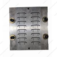 Composants de moules d'extrusion en plastique de PA Les matrices de moulage en plastique utilisées dans la machine d'extrusion de barres de rupture thermique en nylon