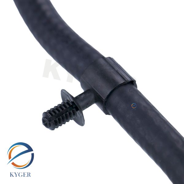 LR021952 Throttle Body Heater Hose LR011965 LR051511 C2Z28432 AJ812908 for Land Rover Range Rover Vogue 2002-2012 2013-2017