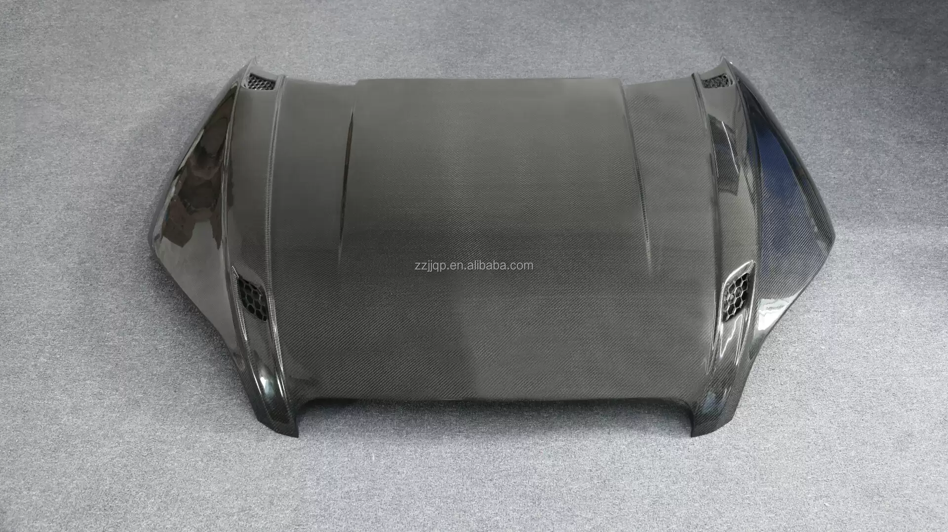 Carbon Fiber RS Hood Engine Cover Suitable for Audi TT TTS TTRS MK2 and Modification