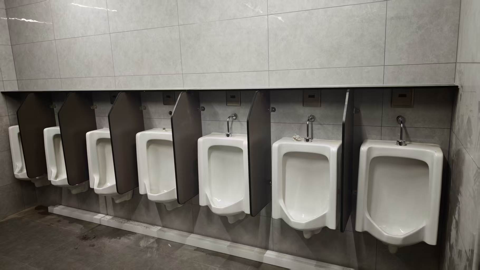 HPL Compact Phenolic Resin Toilet Partitions, Public Restroom Bathroom Cubicle Stalls