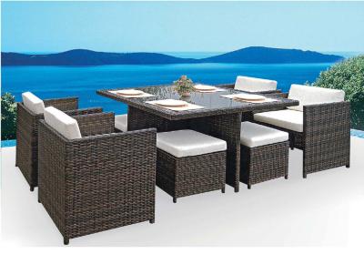 YLX-RN-050 Water Proof PE Rattan Chair and Table used for Outside Beach
