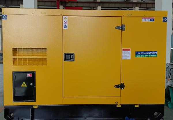 Grupo Gerador a Diesel Silencioso Vermelho ISO9001 Tipo Básico Grupo Gerador Elétrico