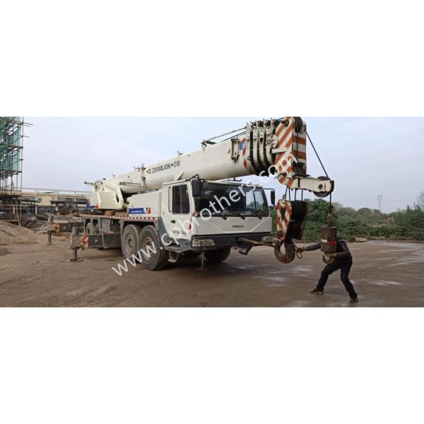 Maximum Lifting Weight 16t Zoomlion Qy80V All-Terrain Hydraulic Used Truck Crane 2014