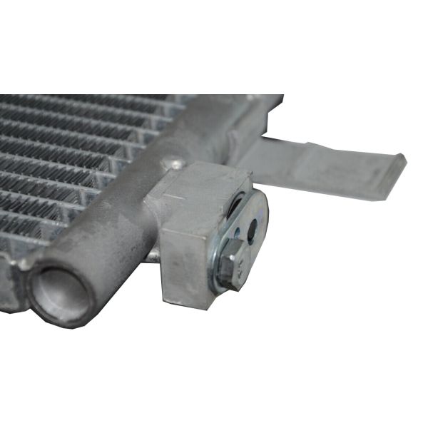 23333680 Parties automobiles Condensateur de climatisation pour Chevrolet CRUZE Buick Excelle XTS