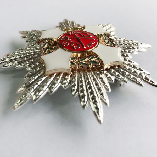 Metal Badges Triumph Badge Prussia Sword Metal Medal