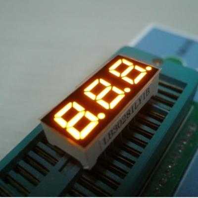 Mini exposição de diodo emissor de luz de três números de 7 segmentos que multiplexa para o amarelo do indicador