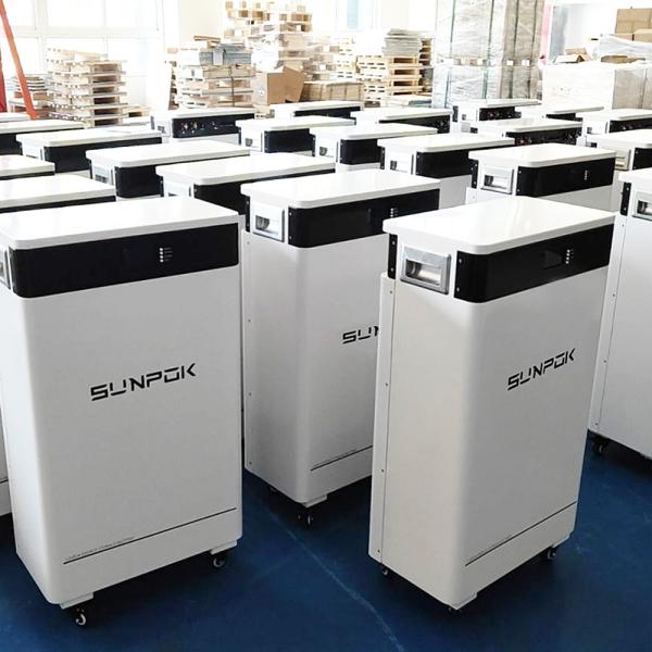 Batteries au lithium fer phosphate LifePo4 15 kWh 51,2 V 300 Ah, montage mural, batterie de stockage d'énergie solaire Powerwall