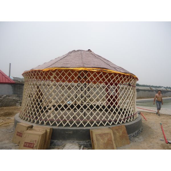 Customized Mongolian Yurt Tent Bamboo Pole Roof With 12 - 52 Square Meters
