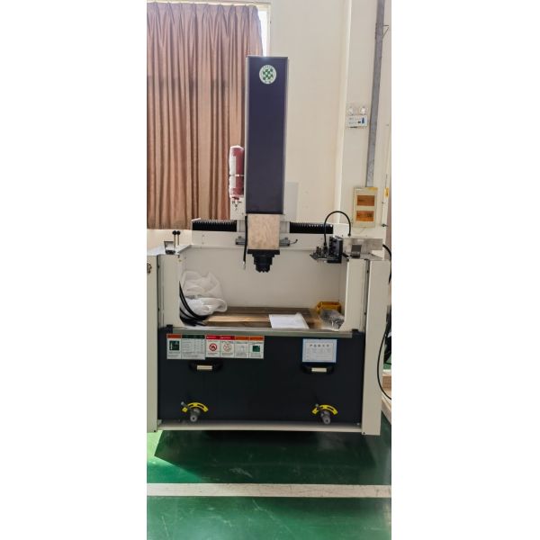 Large Metal Travel CNC Electrical Discharge Machine EDM1280h with Ra 0.2μm
