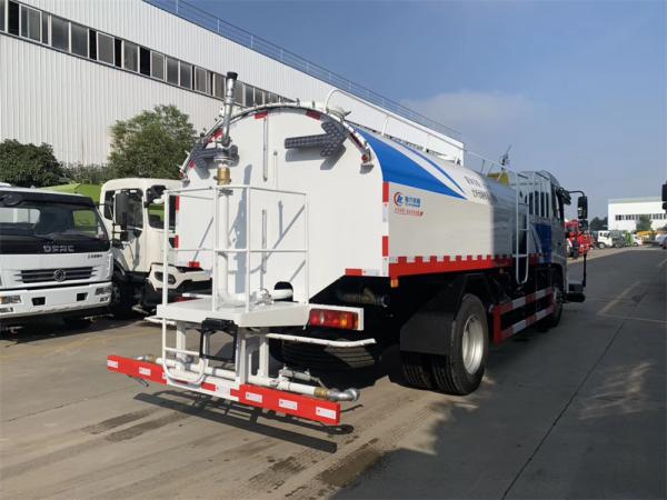 Caminhão de lavagem de rua a diesel com tecnologia de limpeza a alta pressão