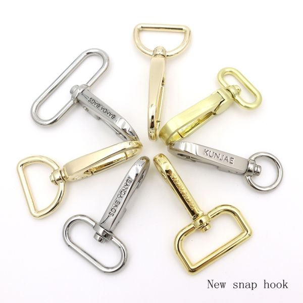 Quality Bag Accessories Durable Metal Swivel Hooks Custom Logo Metal Keychain Snap Clip