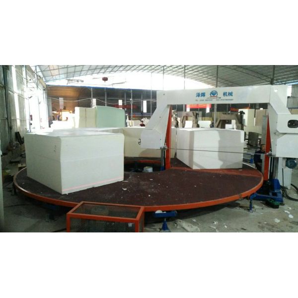 Машина пены полиуретана автомата для резки пены горизонтального Carrousel разделяя