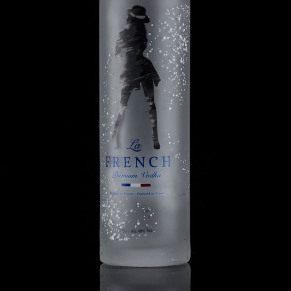Forma clássica 700ml 750ml Frito Botão de Vidro de Vodka Aplique para Embalagem de Bebidas