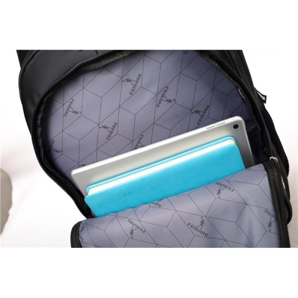 Men Ultra Slim Convertible Waterproof Travel Backpack 47X36x18cm Polyester Lining