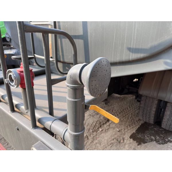 Used Water Tanker Truck 20000 Liters Shacman F3000 Chassis 6*4 Euro 3 Emission LHD & RHD