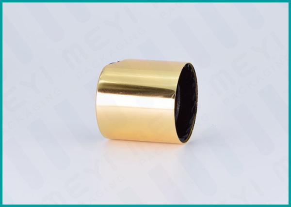 O tampão lustroso da parte superior do disco do ouro, os tampões de 28/410 de garrafa e os fechamentos para o corpo desnatam