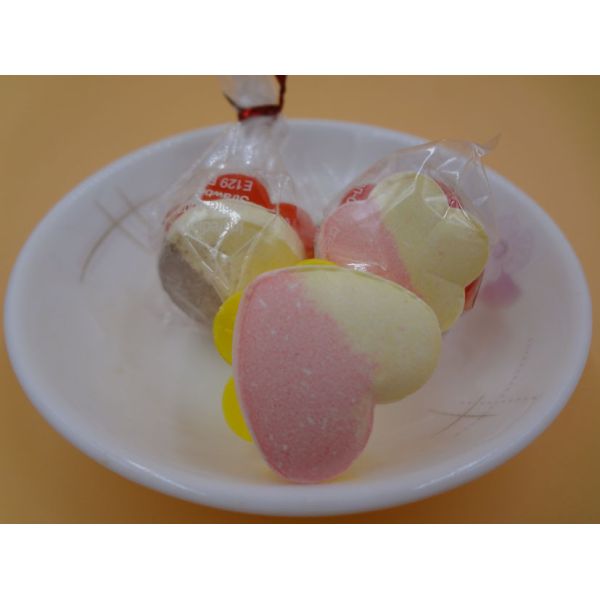 Milk Chocolate Ring Kid Compressed Candy With Little Funny Toy Carb Free