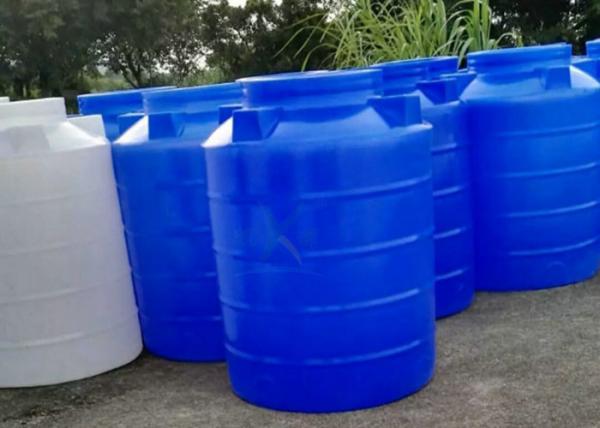 Acessórios brancos do tratamento da água 1,5 de 1500L do PE de água da torre de Rotomolding do armazenamento toneladas de tanque de água