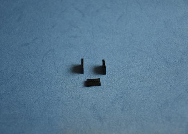 Single row 2.0mm pitch Dupont wire-to- board connector with gold-flash crimp terminals