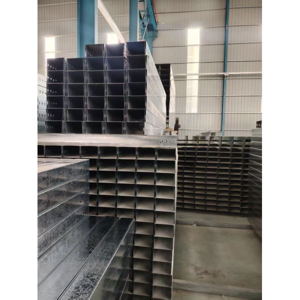 Custom Size Closed Trough Cable Tray | Anti-Corrosion Cable Trunking for Neat Electrical & Communication Cable Routing