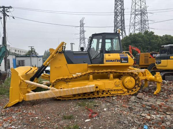 Comatsu D85ESS bulldozer usado de 20.67t 149kW Shanghai China