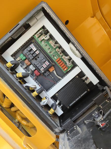 52m Mounted Mercedes Chassis Concrete Pump Truck for Sale - Special Price This Month Only!