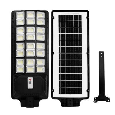 300W All-in-one automatique éclairage de rue solaire avec capteur de mouvement pour la ville intelligente
