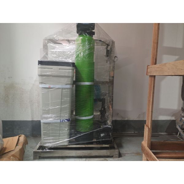 Водоочистка обессоленная системой 500LPH умягчителя