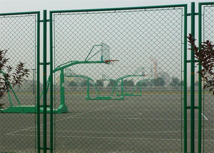Pvc отверстия диаманта загородки звена цепи 50mm зеленый покрыл для стадиона