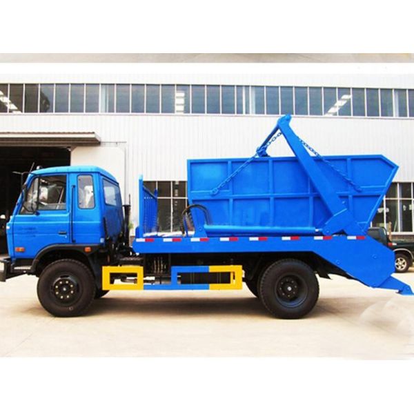 2 Axles 8 - 10cbm Waste Compactor Truck , 6 Wheels Garbage Collection Truck
