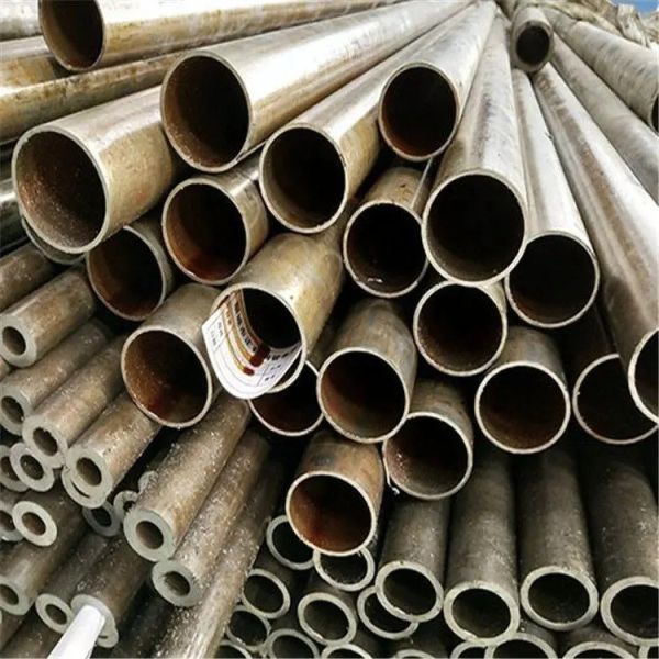 Plastic Pipe Cap Seamless Steel Pipe Ideal for Water Distribution Systems and Industrial Pipelines Corrosion Resistant