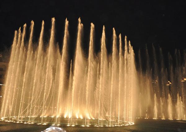 Large Swing Musical Water Fountain Show Customized Size / Water Shape