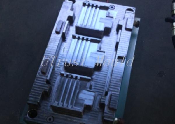 Moulé à compression BMC à cavité simple 300000 coups P20 acier