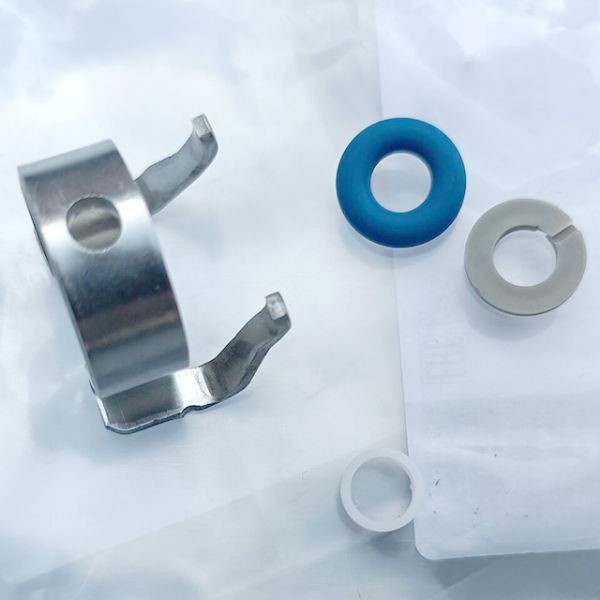 2005-2013 Land Rover Engine Parts Fuel Injector Refit Seal Retainer Repair Kit LR037089 LR3 LR4 3.0 306PS 5.0 508PN