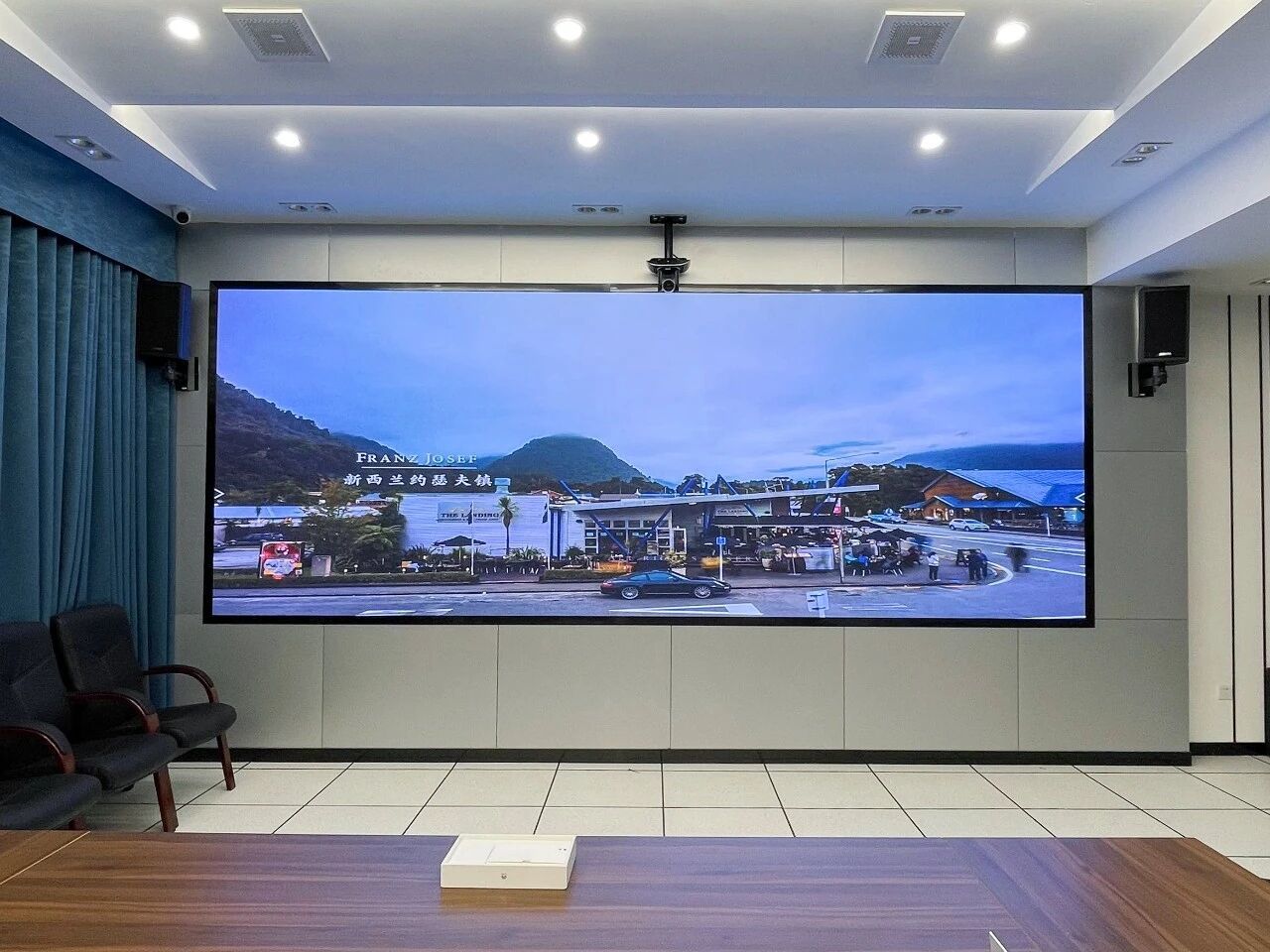High Definition High Refresh Lightweight Flexible High Performance Indoor LED Display