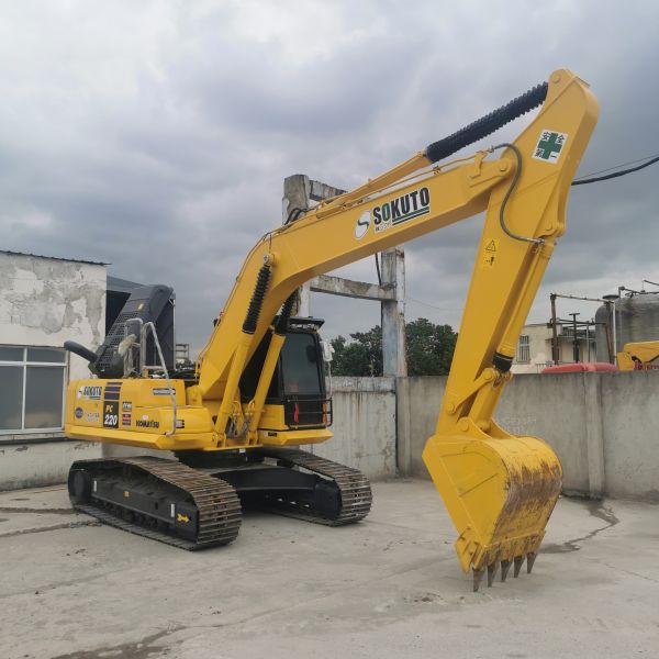 Second Hand Komatsu PC220-8 Excavator Original Japan 22Ton Operating Weight 2023 Year