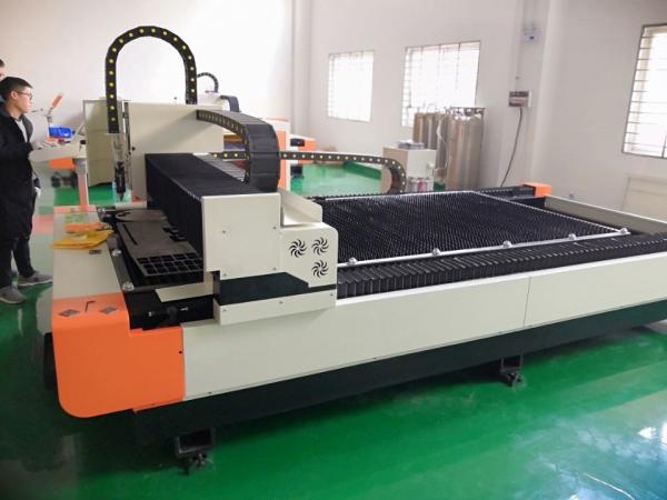 Corte do laser do tampo da mesa e tabela de funcionamento 3000mm×1500mm da máquina de gravura 1000W