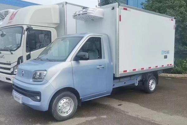 Foton Xiangling Q 3T 3.05-meter Refrigerated Truck with Euro 4 Emission Standard Refrigerated Vehicle