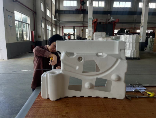 Plastic Rotational Molding With High Durability And Aluminium Rotational Molds