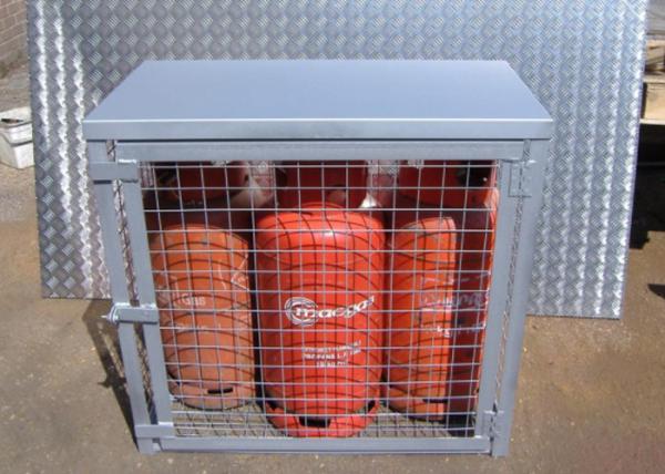 Industrial Gas Cylinder Storage Of Propane Gas Cylinders Black / Yellow / White Color
