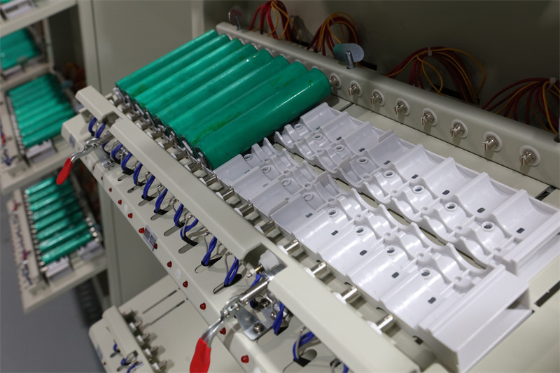Energy Feedback High-precision 5V 20A 256-Channels Lithium Ion Cell Grading Machine