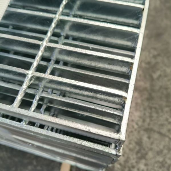 Aesthetic Catwalk Steel Grating Platform 316 Stainless
