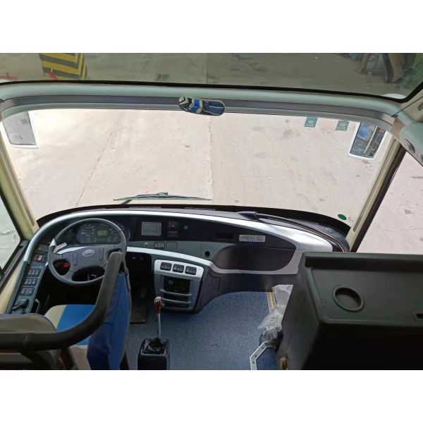 Автобусы мест автобуса 55 руки ZK6127 Kinglong дизеля автобуса Yutong 2-ые тренируют используемый задний двигатель