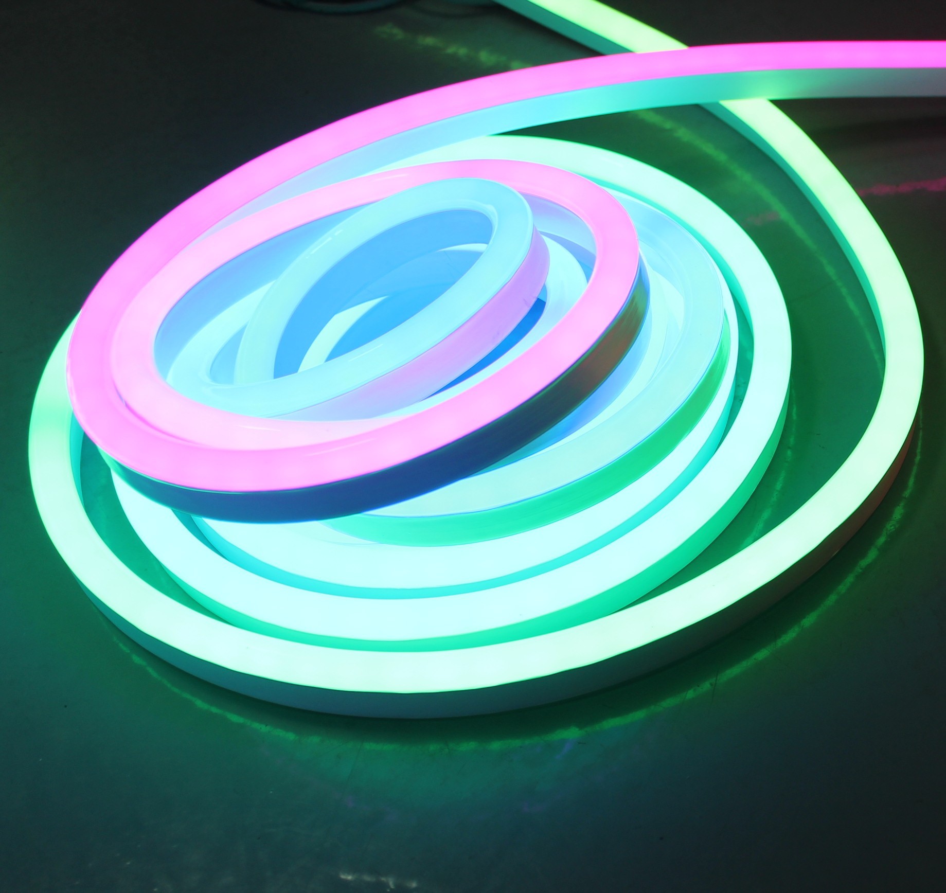 Мини-RGB цифровой пиксельный преследовательский светодиодный ленточный неон флекс