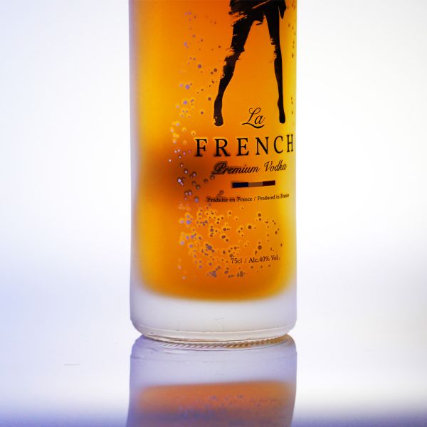 Wholesales 750ml 1000ml Frosted Decal Glass Bottle for Beer Vodka Whisky Spirits