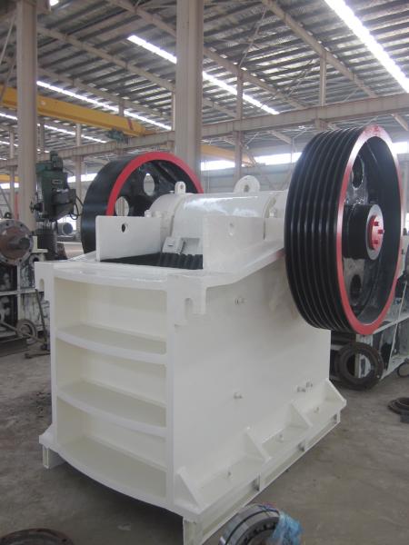CS1160 1000kg Jaw Cone Crusher River Stone Crusher Machine Portable Concrete