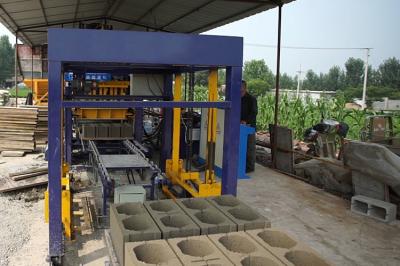 Máquina oca concreta do fabricante do bloco do cimento 720pcs/h QT4-15S