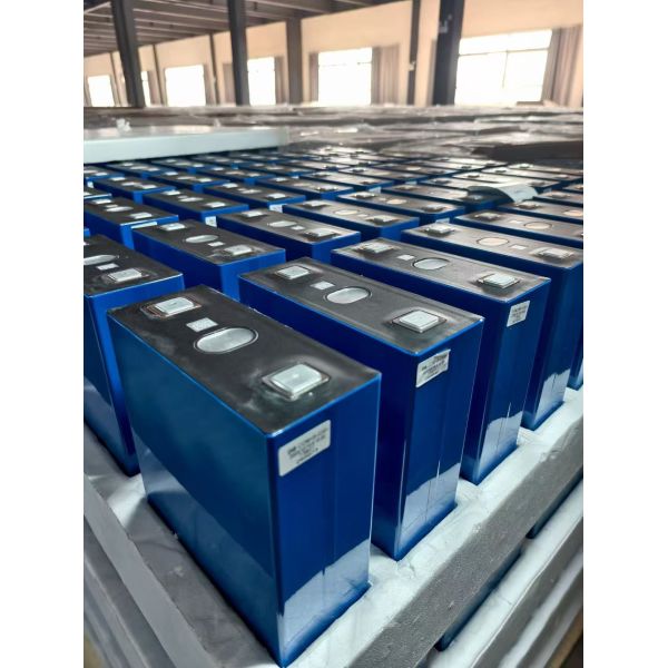 12.8V 100Ah LiFePO4 Battery Built With Large CATL 100Ah Cells For Enhanced Performance