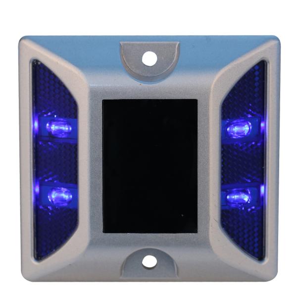 Solar Charging Aluminum 800 Meters 115mm Blue Reflectors On Highway